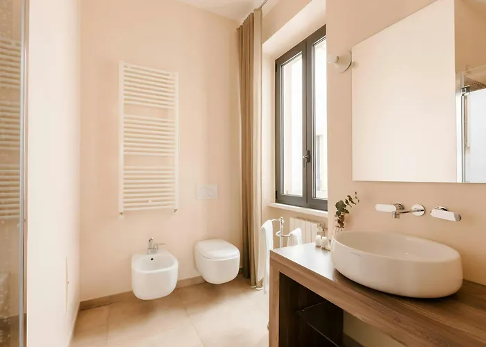 Piazza Barberini, Sonder By Marriott Bonvoy רומא