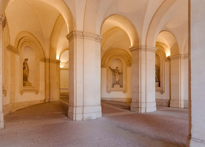 Piazza Barberini, Sonder By Marriott Bonvoy