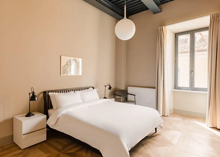 Piazza Barberini, Sonder By Marriott Bonvoy